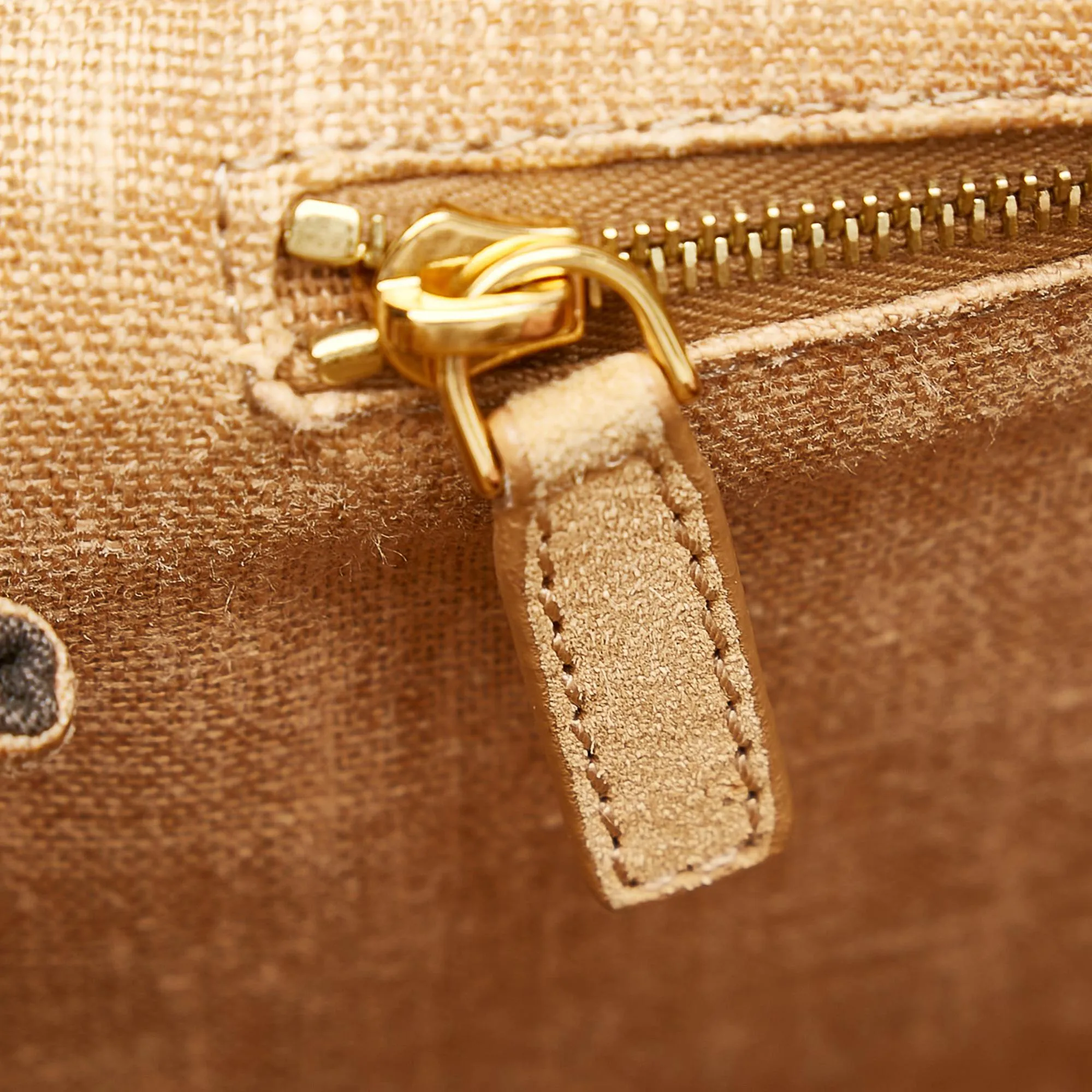 Fendi Silvana Leather Satchel (SHG-37729)