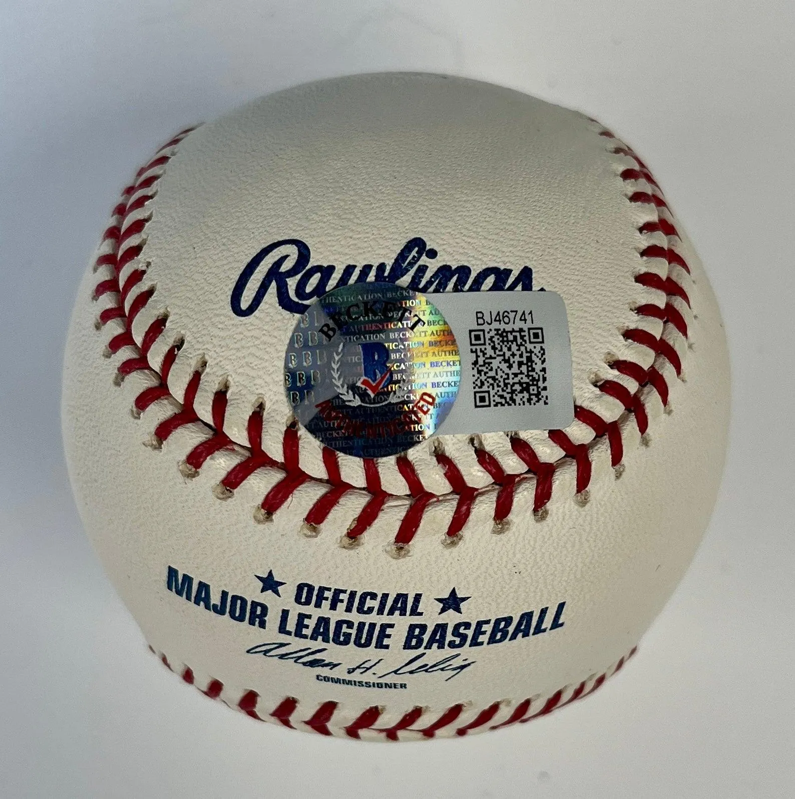 Johnny Bench Signed And Inscribed 4 Inscription Baseball Rawlings MLB (BAS BJ46741)