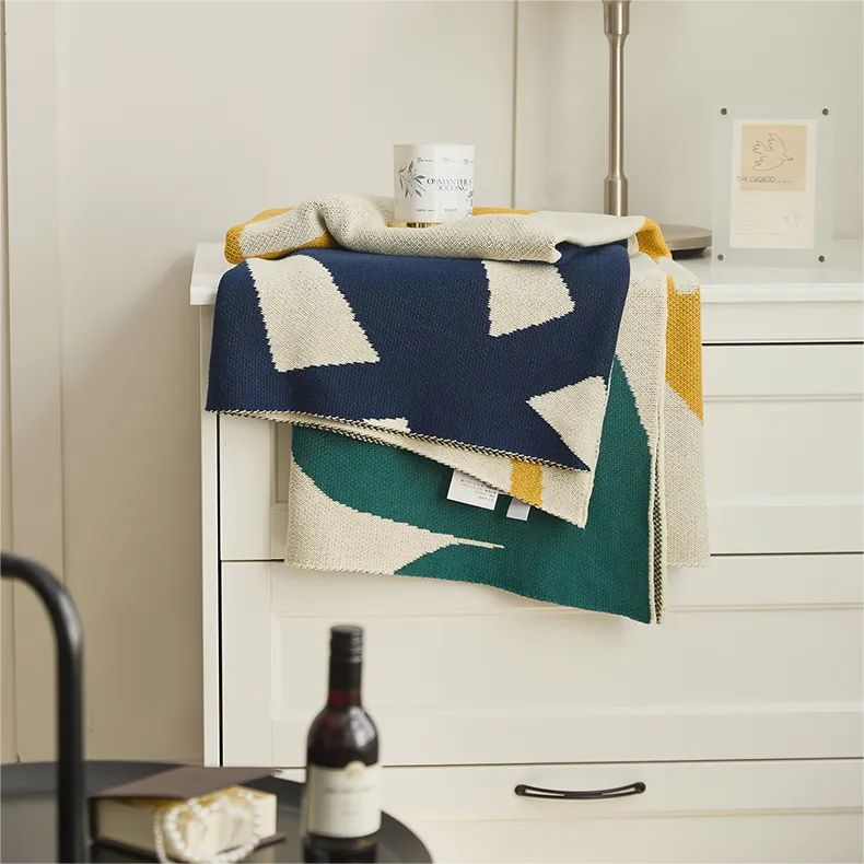Knitted Leaves Throw Blanket