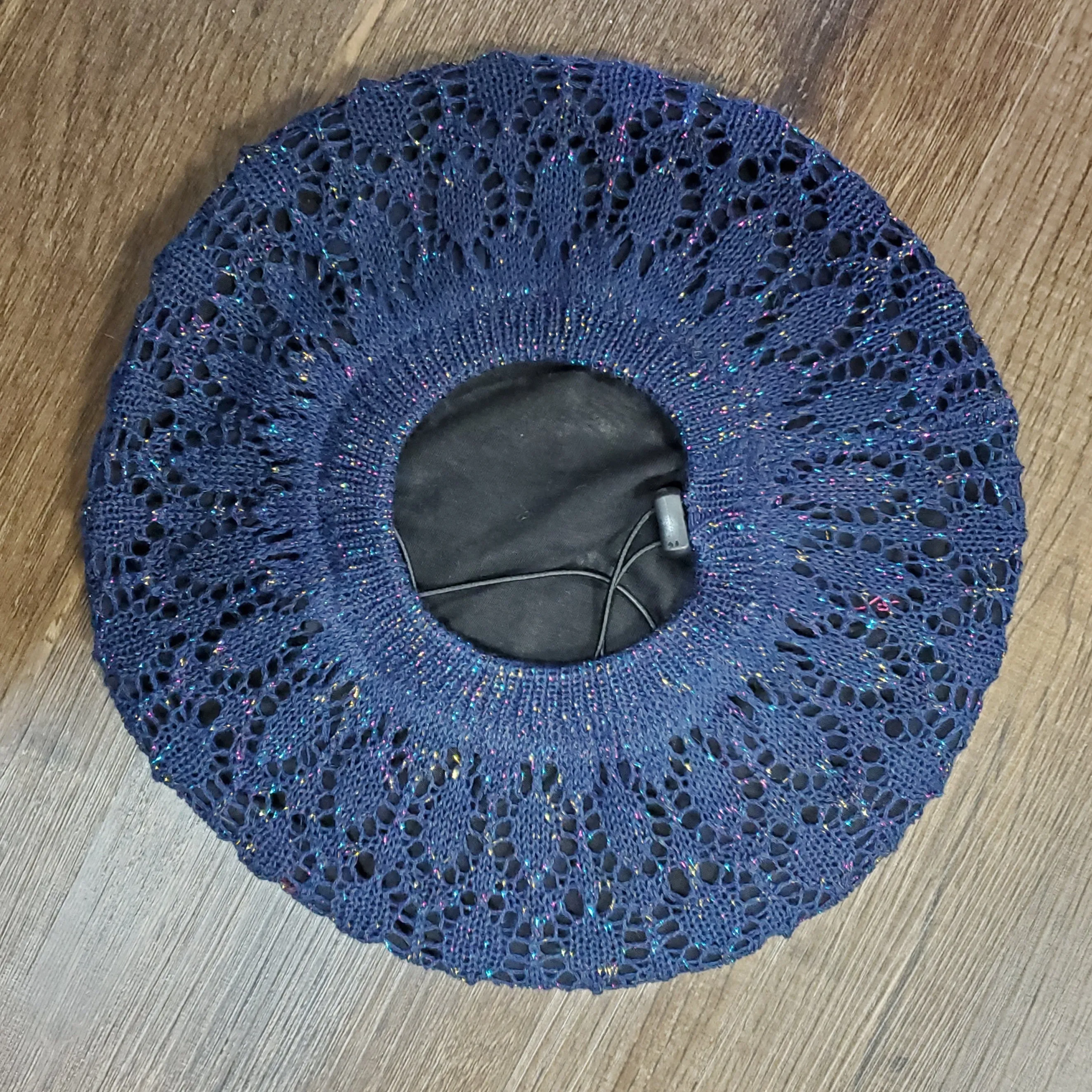 Lightweight Metallic Beret/Snood Atifa
