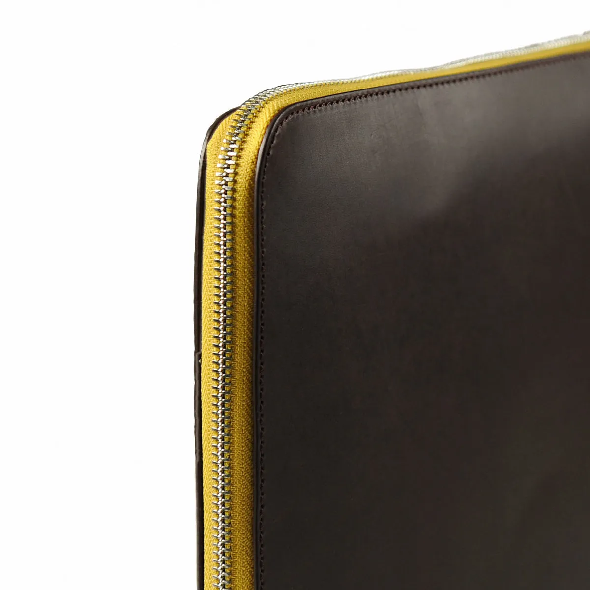 Lisen Laptop Case in Veg. Tanned Leather - Brown & Yellow