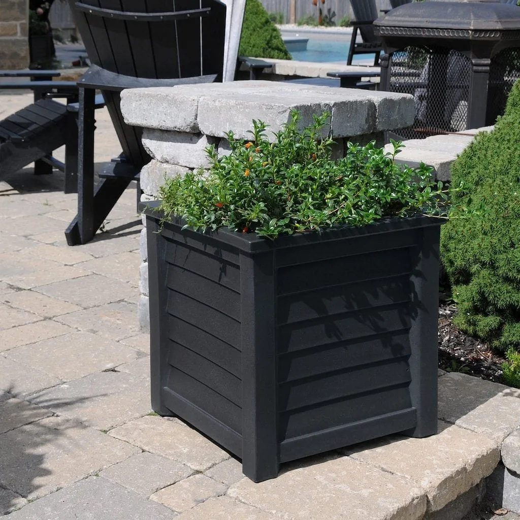Mayne Lakeland 20x20 Square Planter