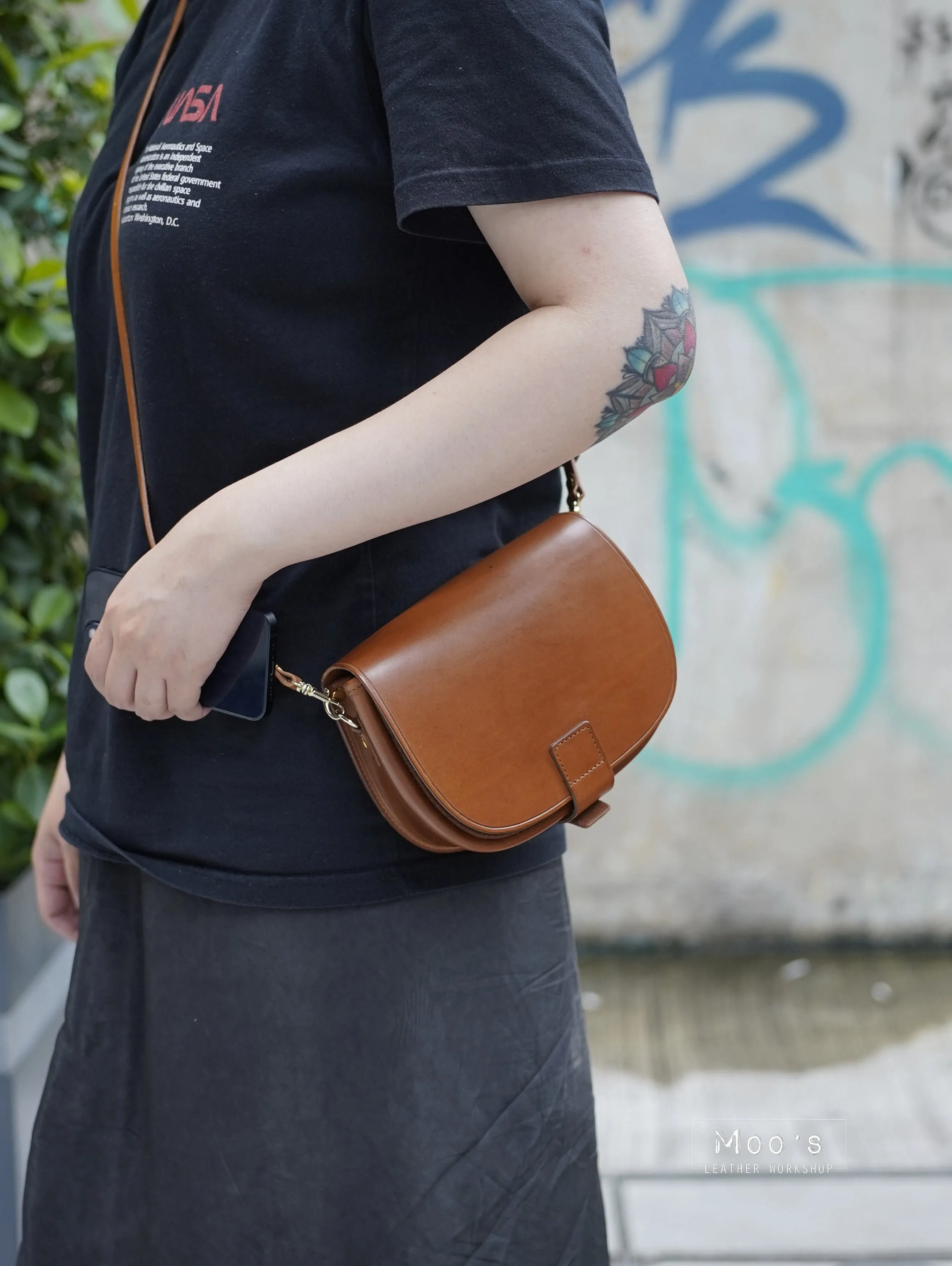 MINI horseshoe bag   RAW (複製)