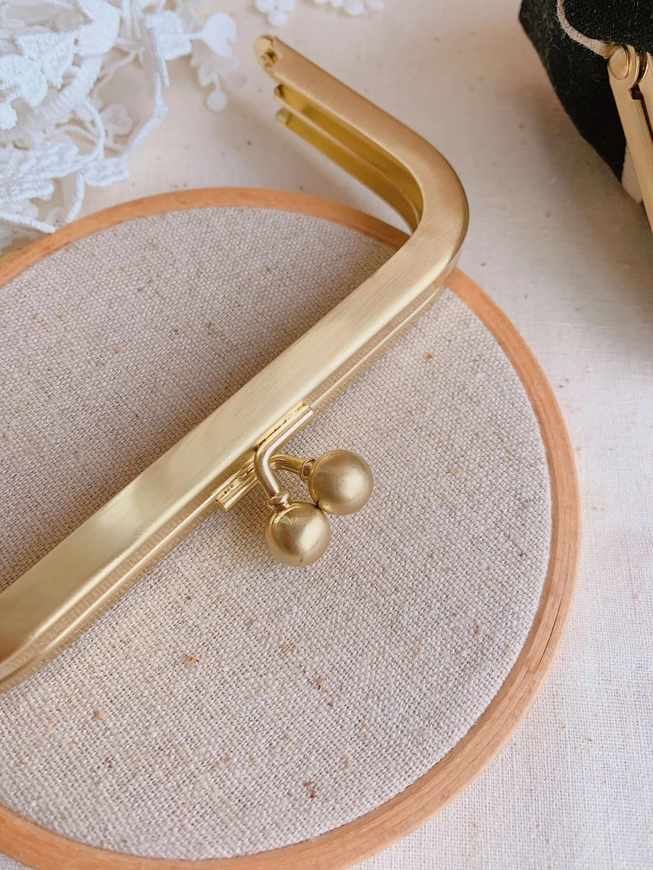 Retro Light Gold Purse Frame Glue-in Style 12 x 6.5cm