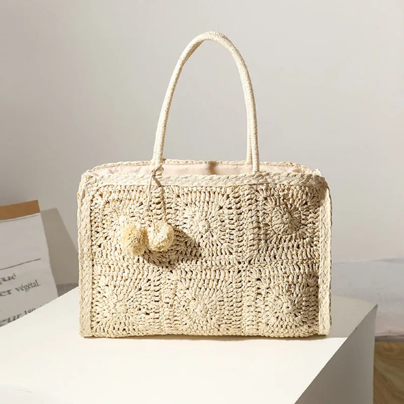 Straw Tote Bag With Pom Pom - Showtown