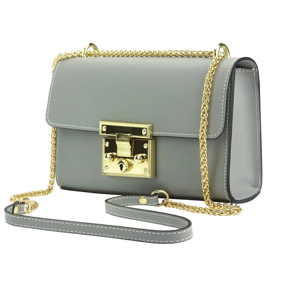 Victoire leather bag